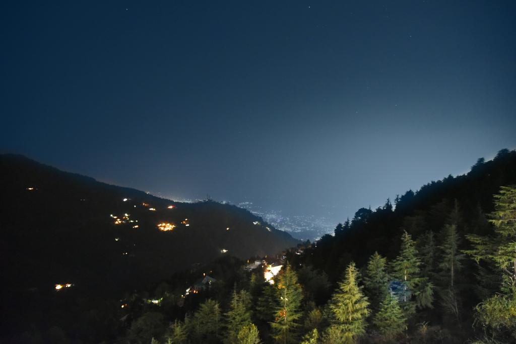 Hotel Varuni Mcleodganj Dharamshala Buitenkant foto