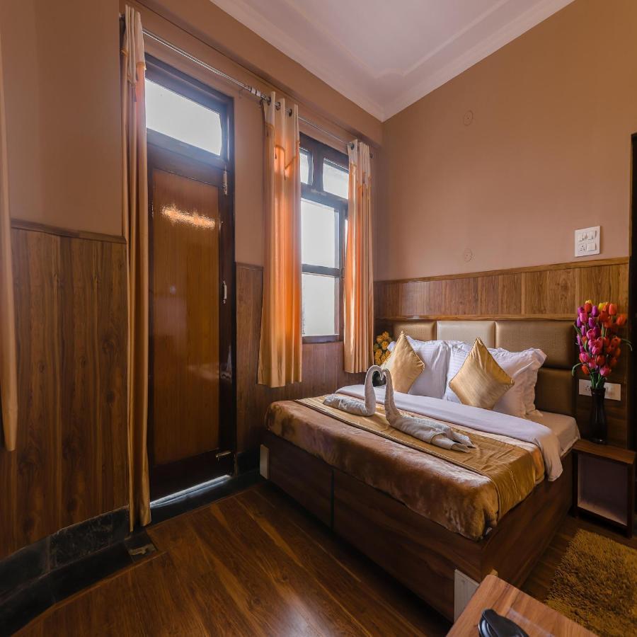 Hotel Varuni Mcleodganj Dharamshala Buitenkant foto