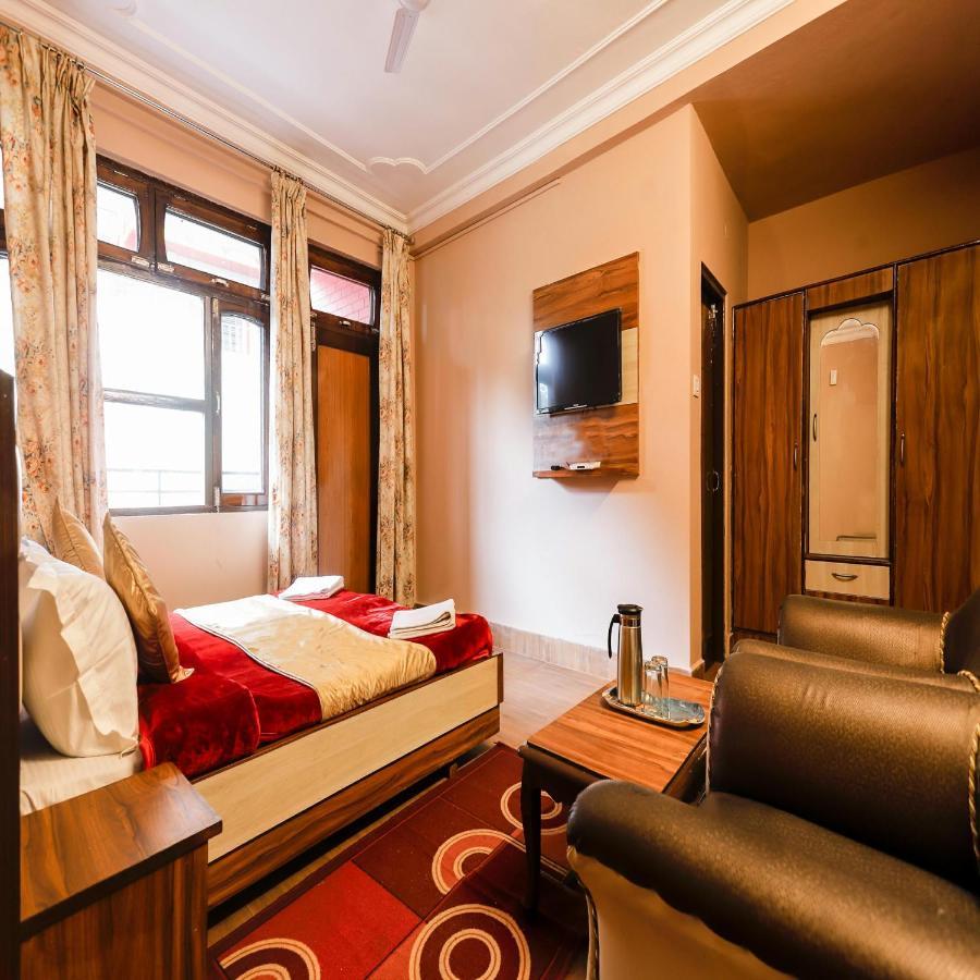 Hotel Varuni Mcleodganj Dharamshala Buitenkant foto